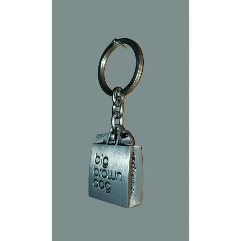 Vintage Bloomindale's Big Brown Bag Pewter KEY RING KEY-CHAIN HOLDER Bloomes NEW
